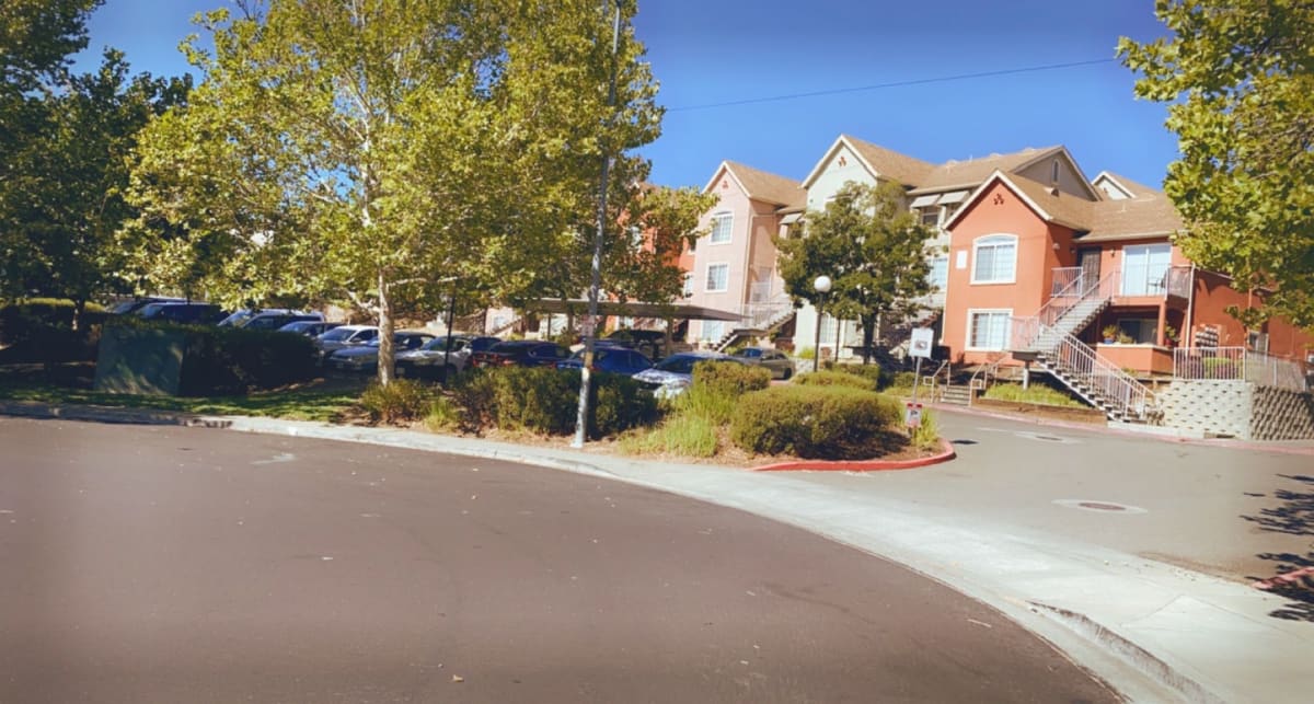 Photos and Video of Lincoln Corner Apartments in Vacaville, CA